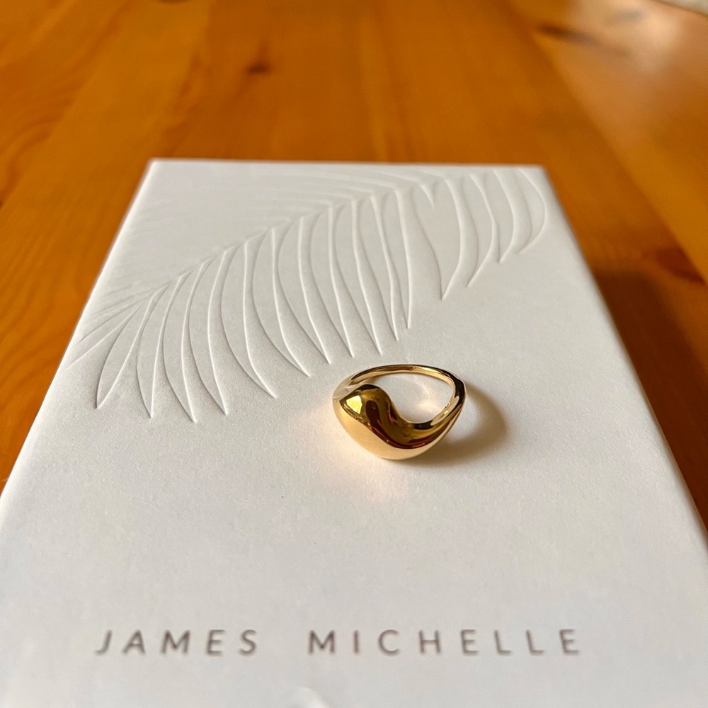 Yin Gold Ring, size 6